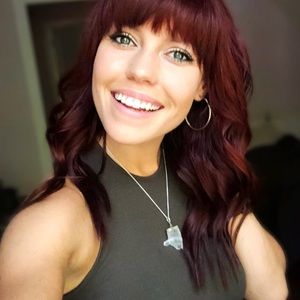 Meet your Posher, Marissa